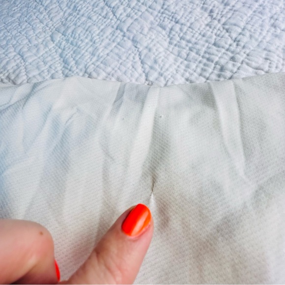 Lululemon black white brisk bloom floral tame me tank with drawstring waist Sz 6 - Picture 12 of 16